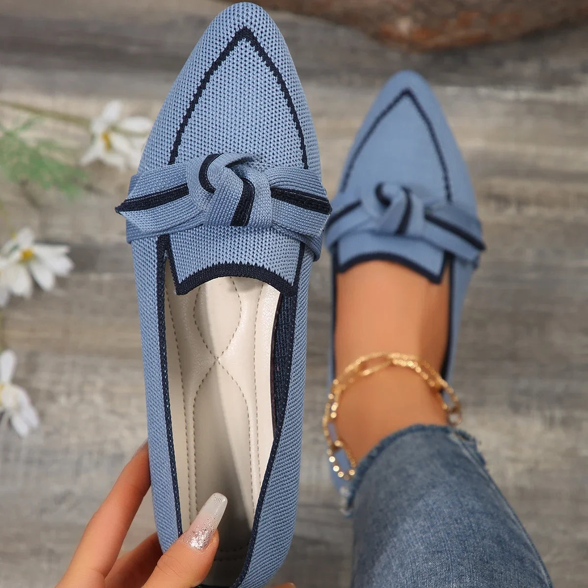 LUXBUTTERFLY POINTED TOE FLATS